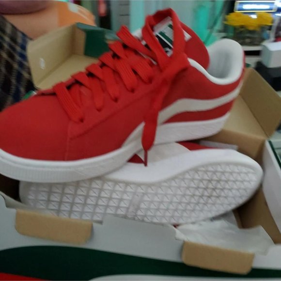 Puma High Risk Suede Red Men  sz 8.5